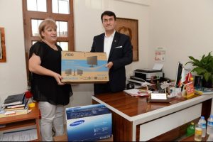 Osmangazi Belediyesi'nden muhtarlara bilgisayar desteği