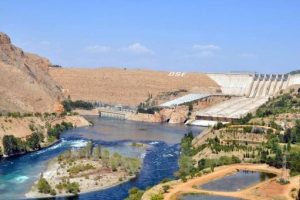 Keban'da elektrik &uuml;retimi d&uuml;şt&uuml;