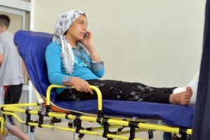 Eşini &ouml;yle bir nedenle d&ouml;vd&uuml; ki...