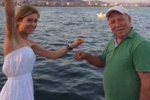 İbrahim &Ccedil;elikkol Sinem Kobal'ın fotoğrafını paylaştı...