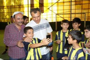 Eski yıldızlar yıldız adaylarıyla