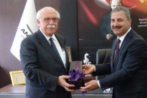 Kız &ccedil;ocuklarının okullaşmasında y&uuml;zde 105 başarı