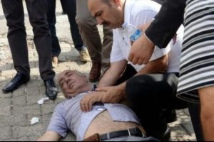 Belediye başkanıyla gezerken &ouml;ld&uuml;