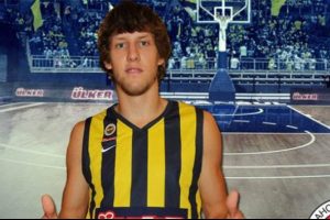 Vesely Fenerbah&ccedil;e'de!