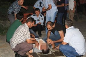 Madde bağımlılarından polise saldırı