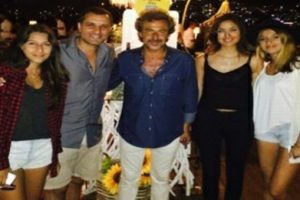 Rafet El Roman'dan dedikodulara fotoğraflı yanıt..