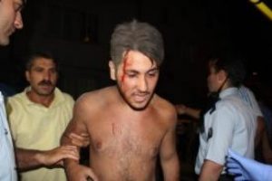 Ahşap bina &ccedil;&ouml;kt&uuml;: 4 yaralı