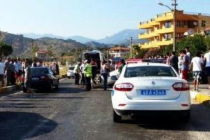 Otomobil i&ccedil;inde ceset şoku