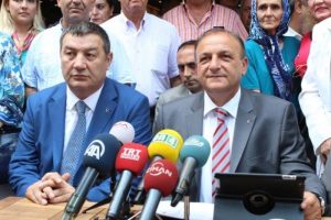 İhsanoğlu'nu &ouml;ve &ouml;ve bitiremedi