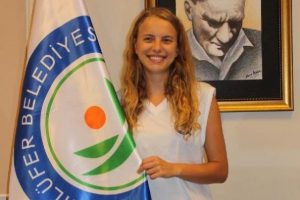 Nil&uuml;fer Belediyespor'dan yeni libero