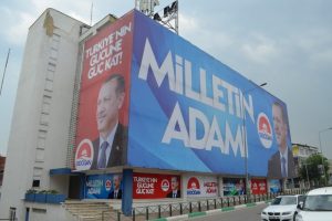 Bursa Erdoğan afişleri ile donatılıyor