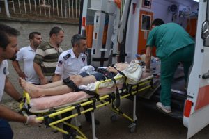 Bursa'da piknik&ccedil;ilerin &uuml;zerine yıldırım d&uuml;şt&uuml;: 2 yaralı