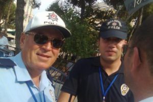 Baba oğul aynı mitingde