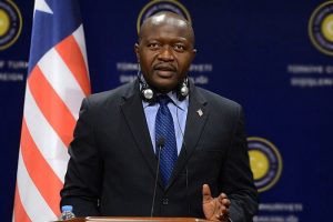 Ebola bu &uuml;lkede sağlık sistemini &ccedil;&ouml;kertti