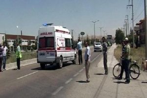 Kamyonun &ccedil;arptığı &ccedil;ocuk &ouml;ld&uuml;