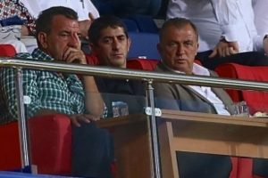 Terim'den b&uuml;y&uuml;k fedakarlık! Ameliyat oldu ama...