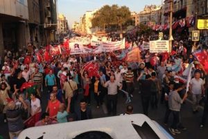 Başbakan i&ccedil;in y&uuml;r&uuml;d&uuml;ler