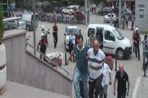 Bursa'daki uyuşturucu operasyonuna tutuklama
