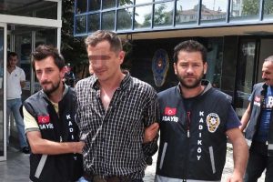 10. katta Hint keneviri yetiştirmiş
