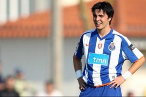 Bursaspor Portolu Josue'yi bekliyor