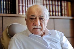 G&uuml;len'in k&ouml;y&uuml;nden İhsanoğlu &ccedil;ıktı
