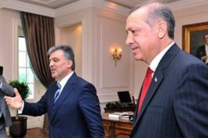 G&uuml;l'den Erdoğan'a tebrik