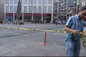 İstiklal Caddesi'nde "bomba" paniği