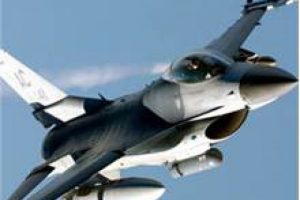 F-16'lar Suriye sınırında