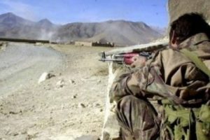 Afganistan'da &ccedil;atışma: 5 &ouml;l&uuml;