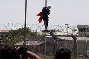 Bakın bayrağı neden indirmiş! İşte o ifade