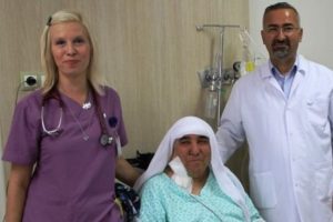 Van'da narkozsuz ameliyat