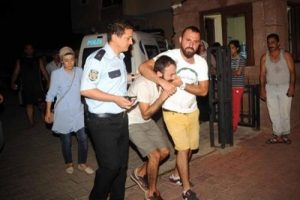 Rus turist fularıyla intihar etti