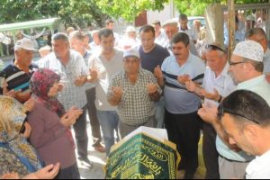 Başgardiyan toprağa verildi