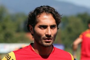 Galatasaray a&ccedil;ıkladı, Hamit ayrılıyor mu?