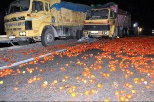 Aracını kontrol etmek isterken canından oldu