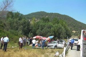 Yaralılara şemsiyeli koruma