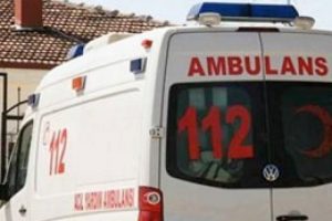 Cam silen gen&ccedil; kız d&uuml;ş&uuml;p &ouml;ld&uuml;!