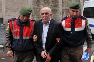 Hırsızı &ouml;ld&uuml;ren muhtara 25 yıl