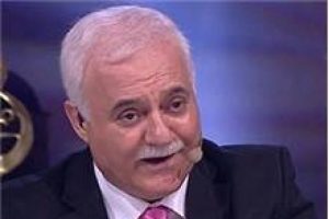 Nihat Hatipoğlu şeytan y&uuml;z&uuml;nden mahkemelik oluyor