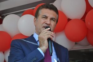 İktidara g&ouml;nderme yaptı