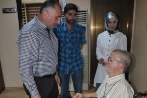 Engelliye ak&uuml;l&uuml; araba