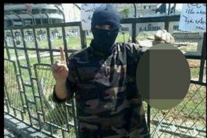 İngiliz rap&ccedil;iden kesik kafayla poz!