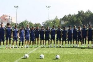 Fenerbah&ccedil;e'de saygı duruşu