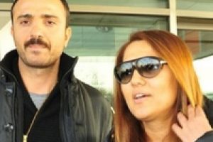 Demet Akalın bebeğini d&uuml;ş&uuml;rd&uuml;...