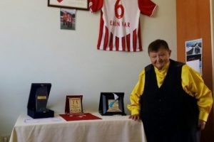 T&uuml;rk sinemasının efsanesi huzurevinde