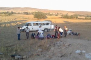 Tarım iş&ccedil;ilerini taşıyan minib&uuml;s kaza yaptı: 14 yaralı