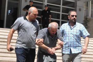 Cesetle aynı evde 4 g&uuml;n yaşamış!