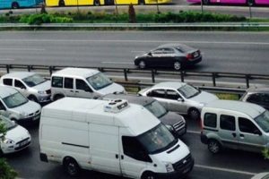 İstanbul'da trafik kilitlendi