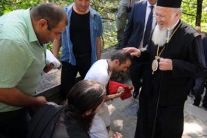 Bartholomeos, Erdoğan'ı kutladı