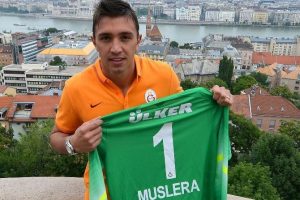 Muslera'dan mesaj var